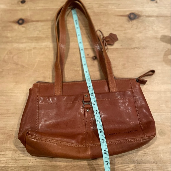 NWT Spikes & Sparrow Cognac Brandy Brown brass hdwre Leather Shoulder Bag - Picture 2 of 11